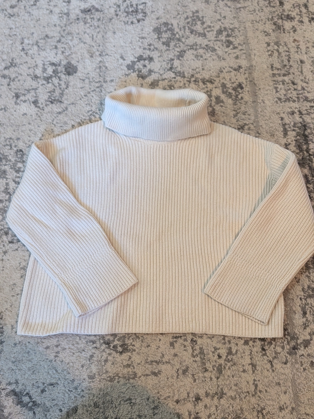 Banana Republic Cream Ribbed Turtleneck Sweater